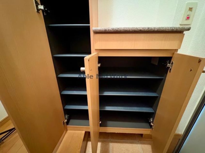  プリムローズヴィラＣ・Ｄ