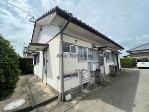 徳部五男貸家