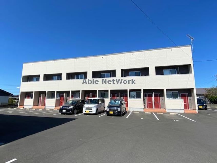  日豊本線/都城駅 車移動　10分5km 2階 築5年