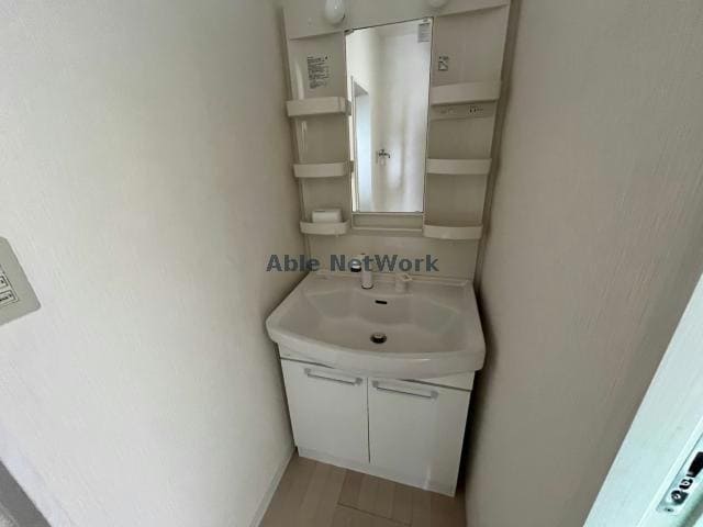  ラ・ルーチェ郡元 B棟