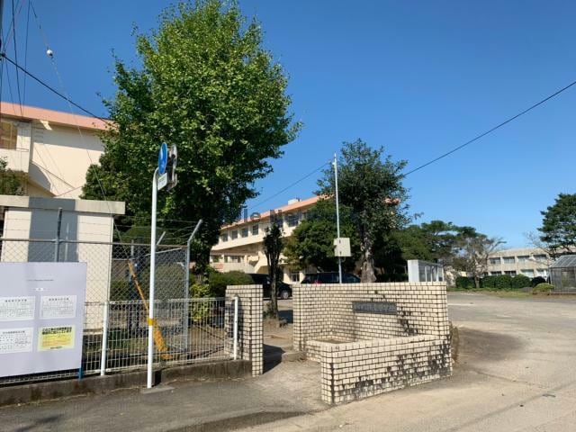 都城市立川東小学校(小学校)まで936m グランド リスボアⅡ