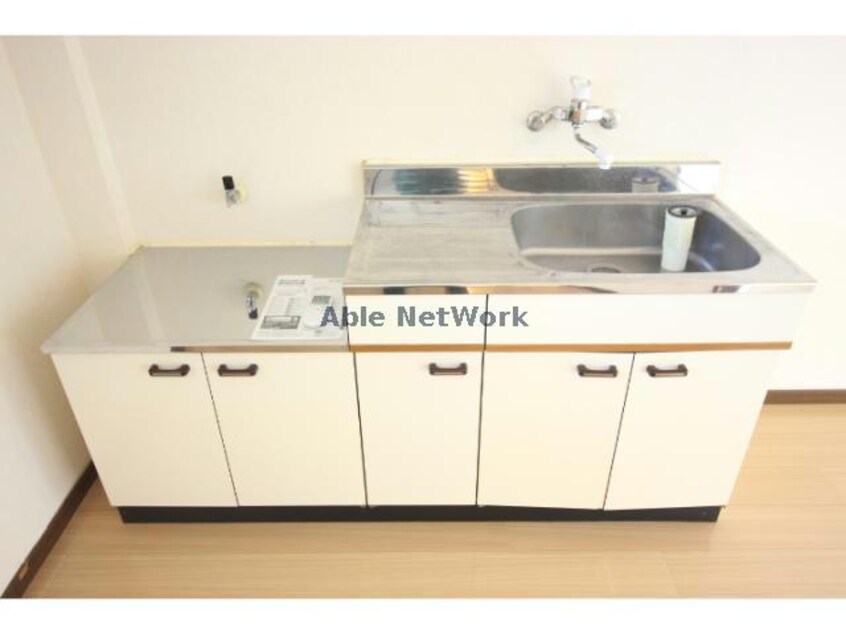  コーポラス中須