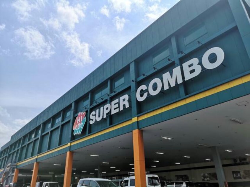 HIヒロセSUPER　COMBO明野店(電気量販店/ホームセンター)まで724m ミミヤヒル　A棟