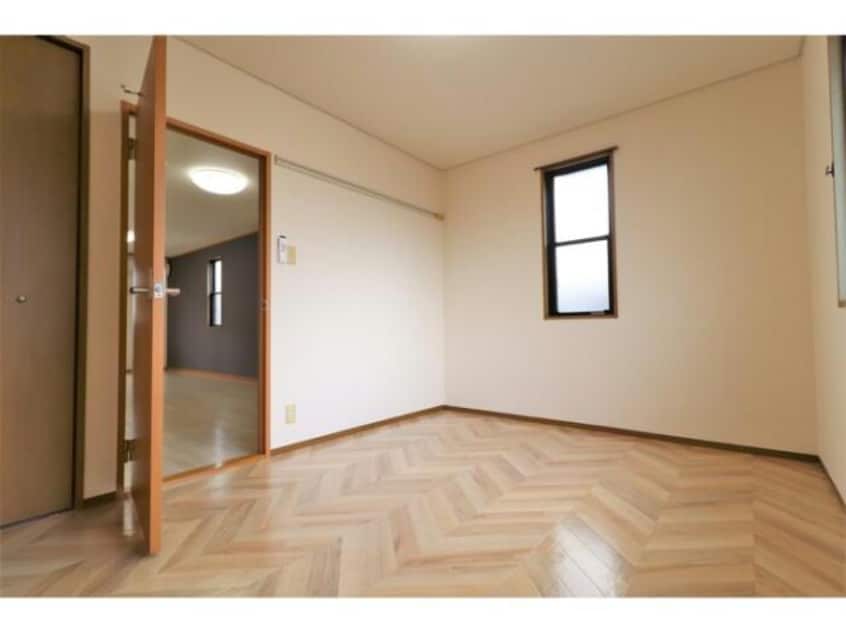  エクレール美濃屋　B棟