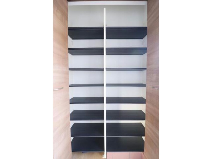 大容量シュークローゼット Co’s House葛木A