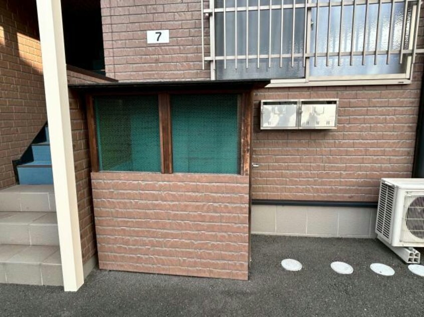  サングレイス上野