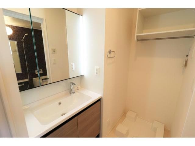  グランリュクス上野丘東