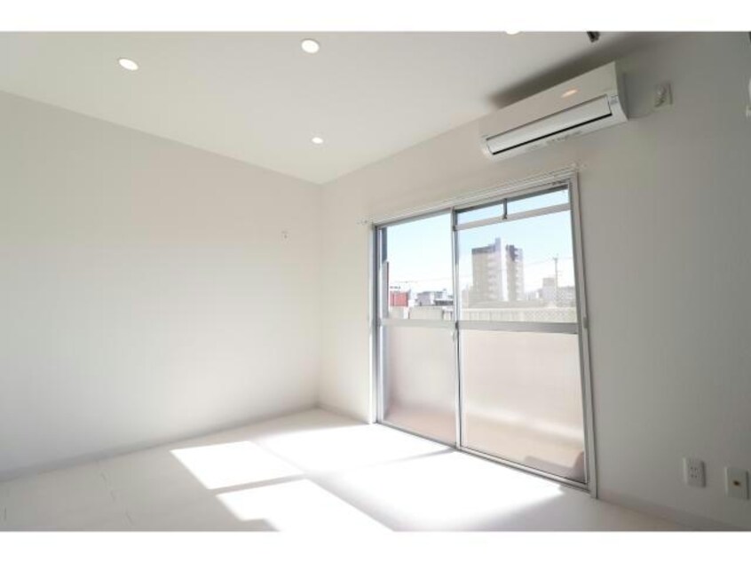  シャトレ原新町