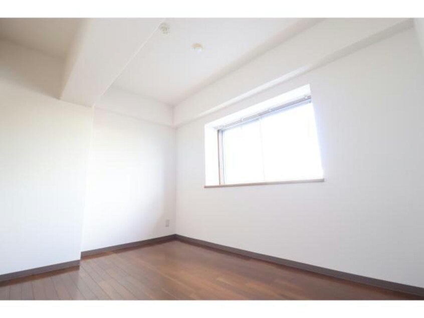 玄関側洋室 ガーデンハイツ松岡