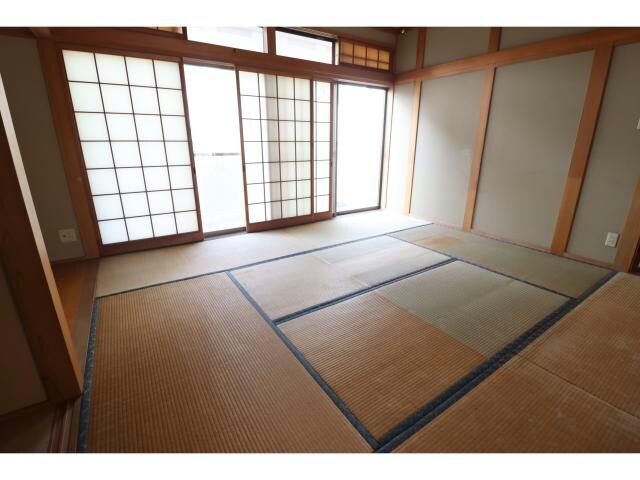  下郡山の手戸建て