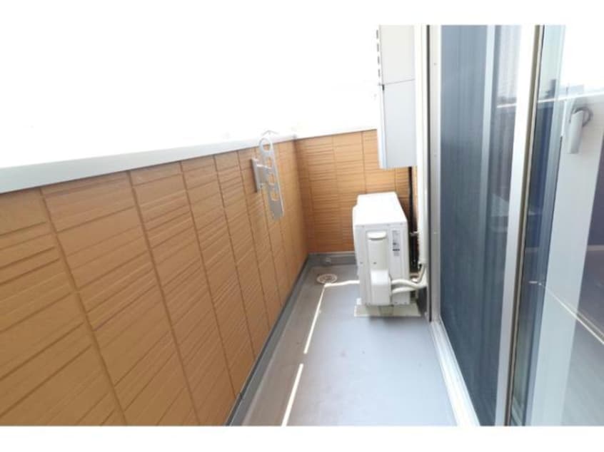  PREMILIFE萩原