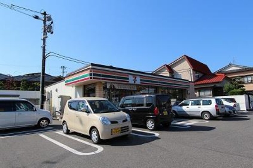 セブンイレブン新潟小針藤山店(コンビニ)まで419m マルニンハイツII