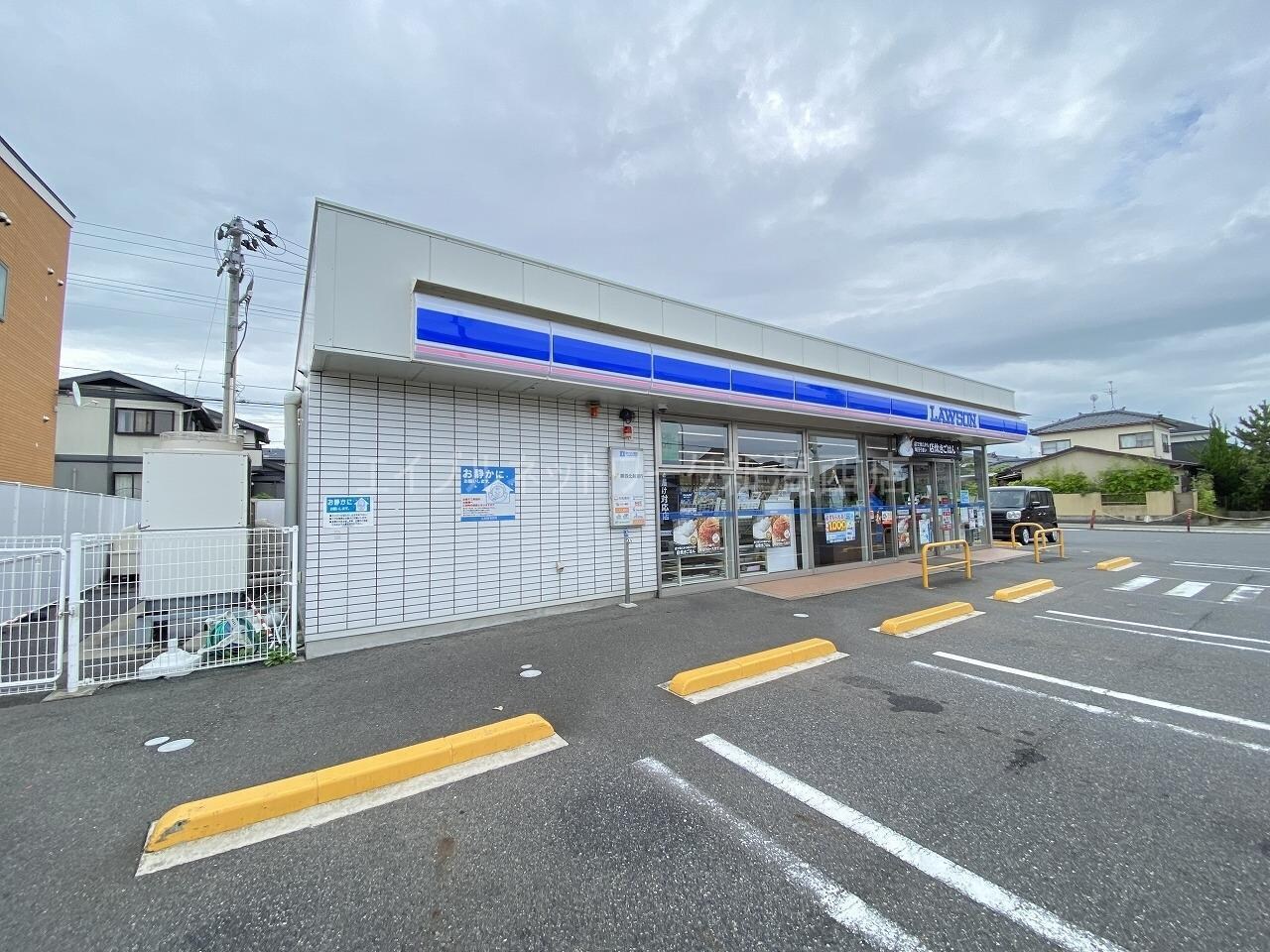 ローソン新潟坂井東二丁目店(コンビニ)まで489m メゾンテラオ