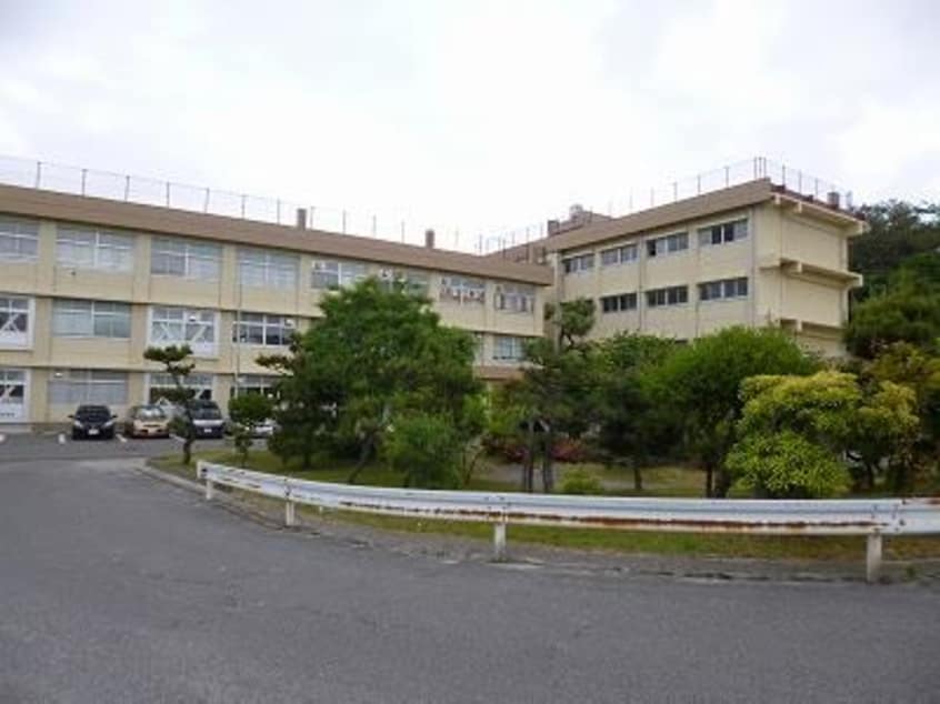 新潟市立五十嵐中学校(中学校/中等教育学校)まで2724m サンシャインユー