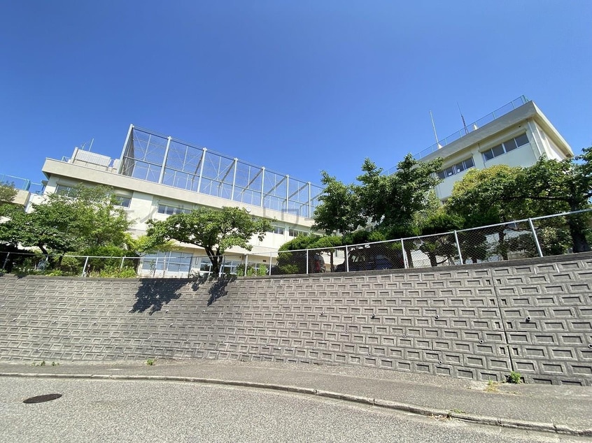 新潟市立五十嵐小学校(小学校)まで1923m ロサ　ブランカ