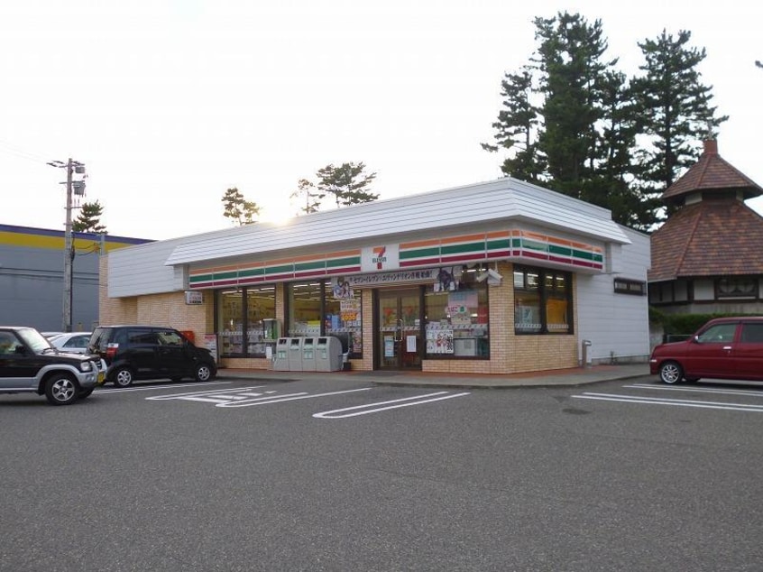 セブンイレブン新潟有明店(コンビニ)まで610m 真砂ハイツ