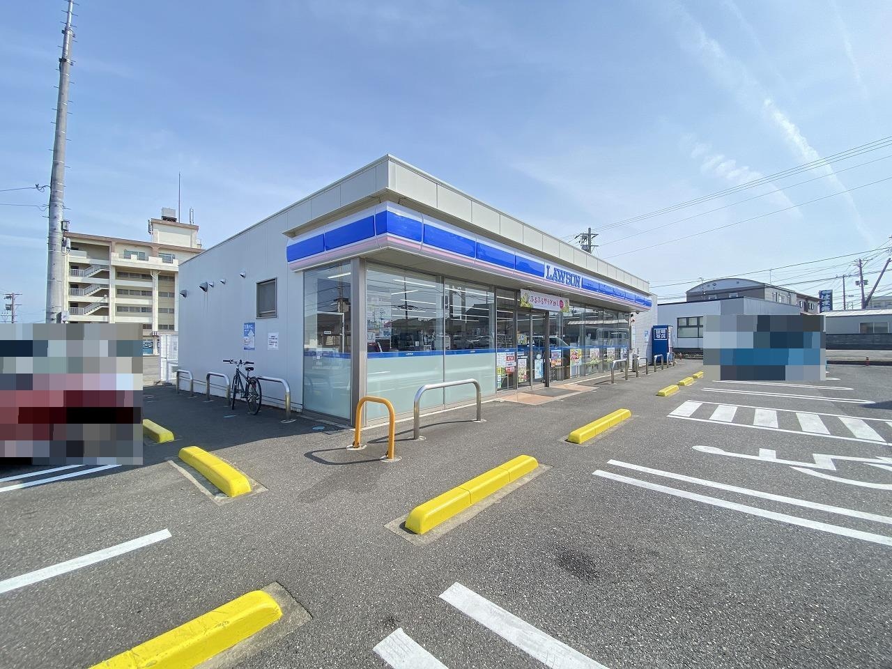 ローソン新潟寺尾台店(コンビニ)まで563m グランメール寺尾台