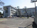 新潟市立関屋中学校(中学校/中等教育学校)まで1500m アパルト下山