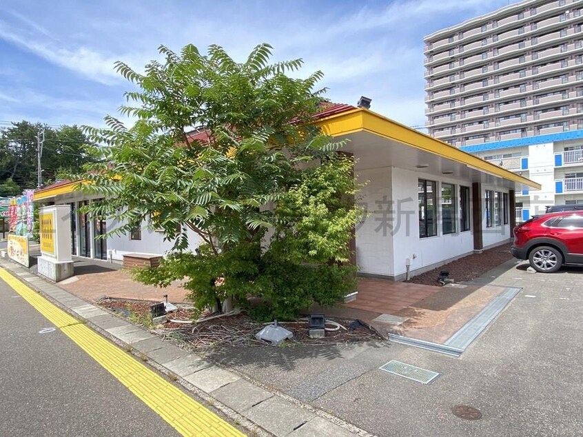 COCO’S新潟青山店(その他飲食（ファミレスなど）)まで526m セジュールシャイン