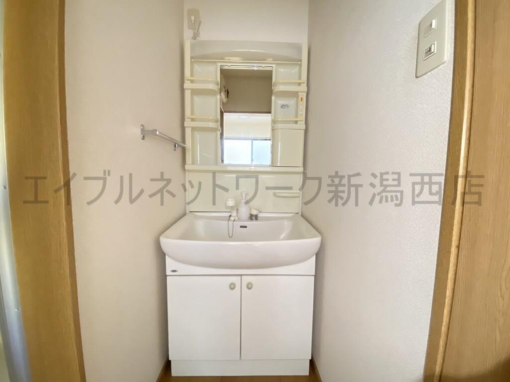  シュペルノーヴァ　Ａ棟