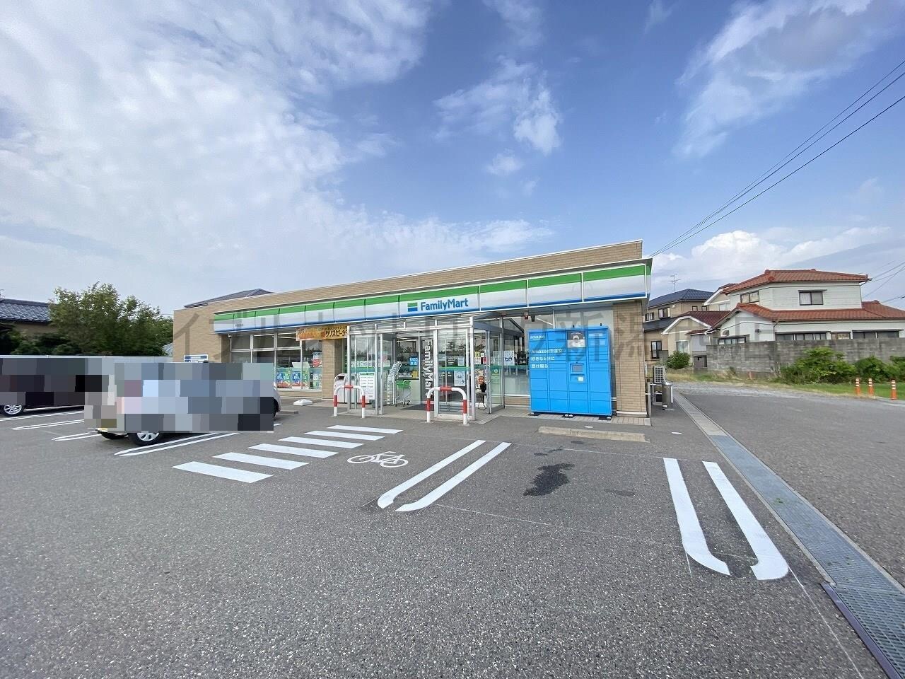 ファミリーマート新潟立仏店(コンビニ)まで988m クランベール