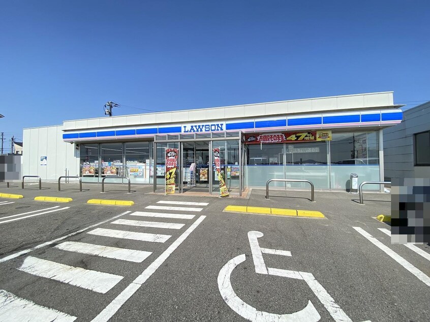 ローソン新潟白根上塩俵店(コンビニ)まで748m サンモールヴィレッジ