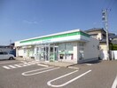 ファミリーマート新潟小新店(コンビニ)まで895m エルスール
