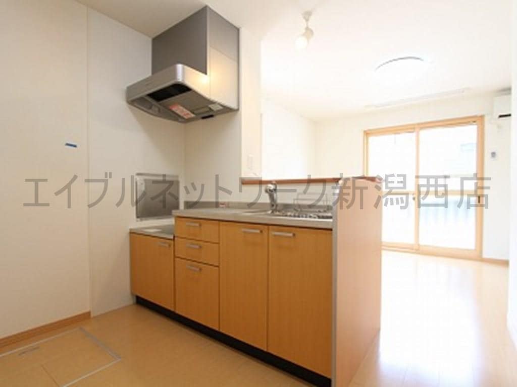  サニーフラット新通