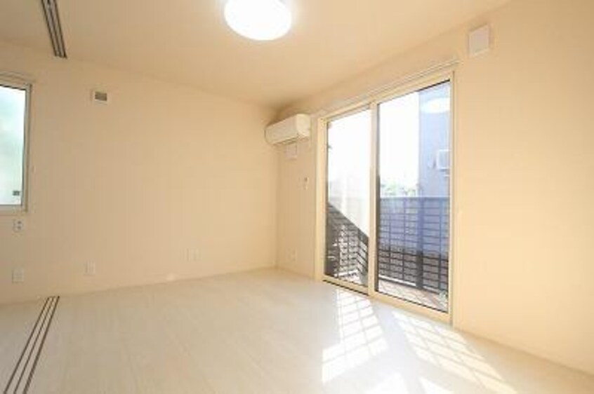  ラ・ランド上新栄