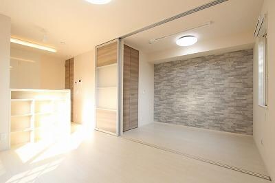  ラ・ランド上新栄