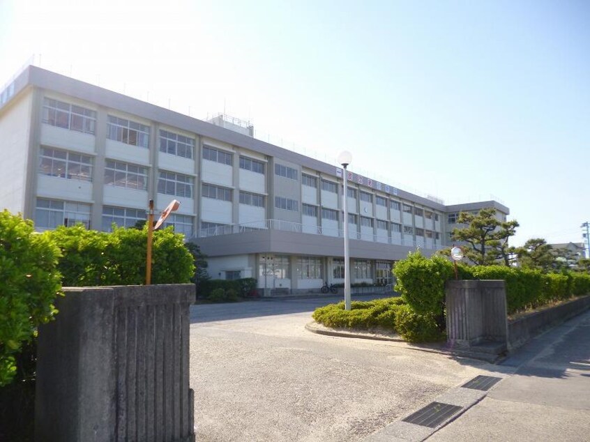 新潟市立小新中学校(中学校/中等教育学校)まで1677m オッツファルコン　弐