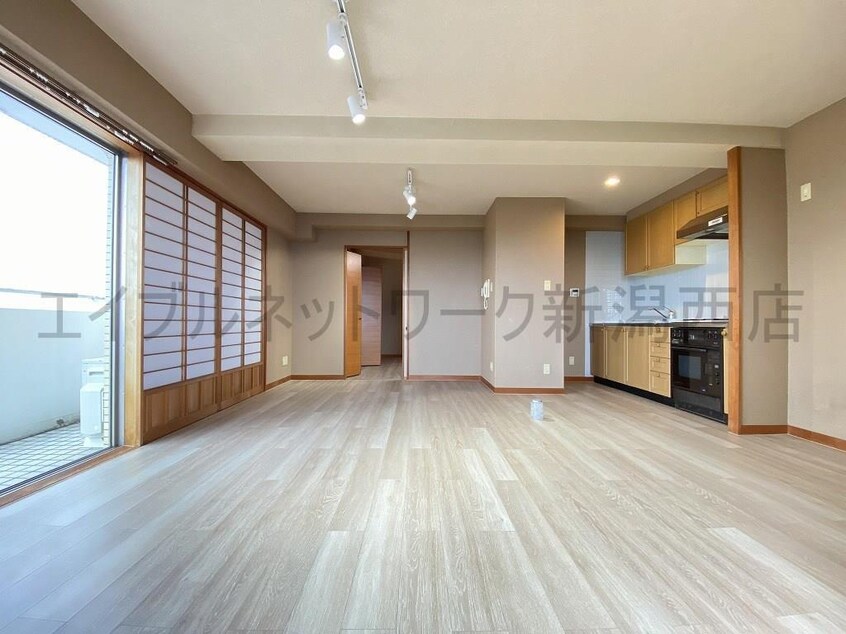 小針浜コンドミニアム