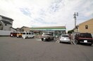 ファミリーマート新潟天神尾一丁目店(コンビニ)まで111m 近藤マンション