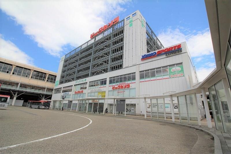 ビックカメラ新潟店(電気量販店/ホームセンター)まで628m オルザス新潟