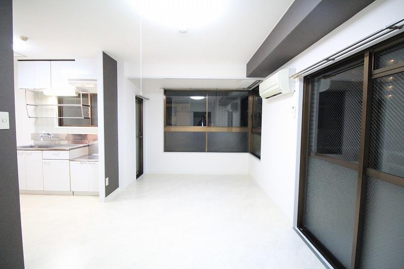  リバティープラザ東大通