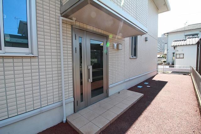  アクシス