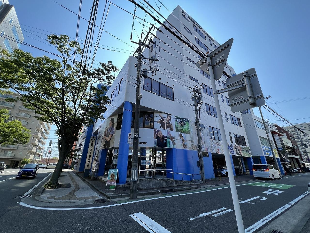 国際ペットワールド専門学校(大学/短大/専門学校)まで327m ハイツＶ