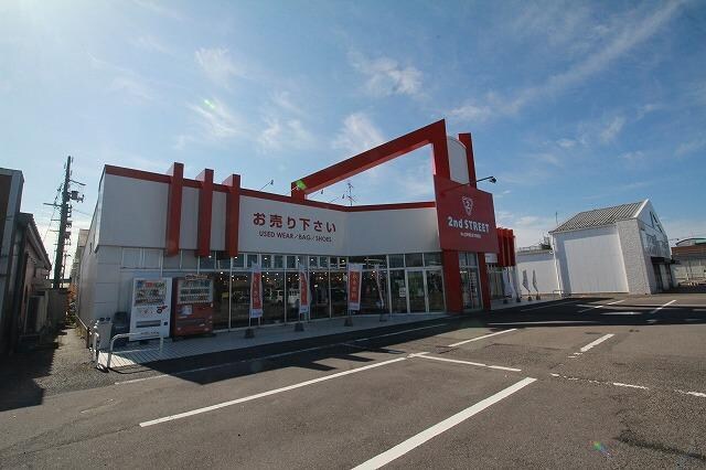 セカンドストリート新潟桜木店まで543m レイクサイドＡ棟