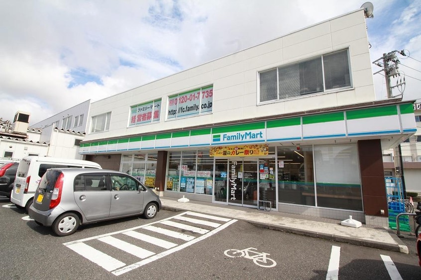 ファミリーマート新潟近江三丁目店(コンビニ)まで448m なごみＢ