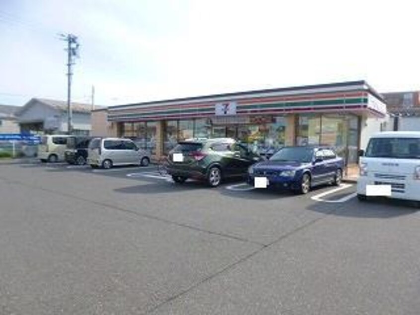 セブン-イレブン 新潟上所店(コンビニ)まで150m クローバーハウス