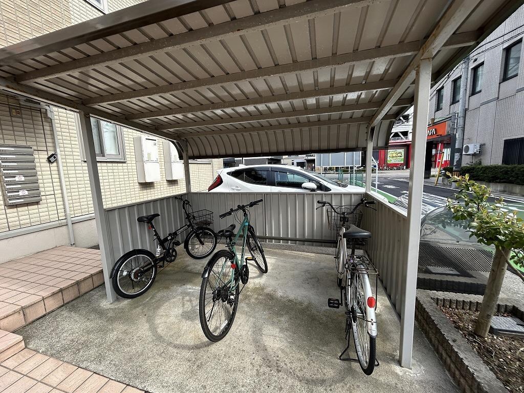  エムアンドエス駅南