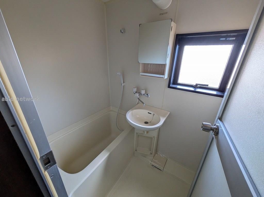  コーポラス万代