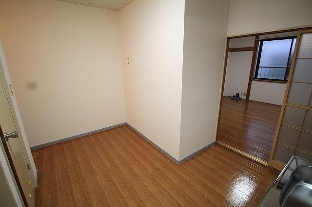  鐙コーポラス