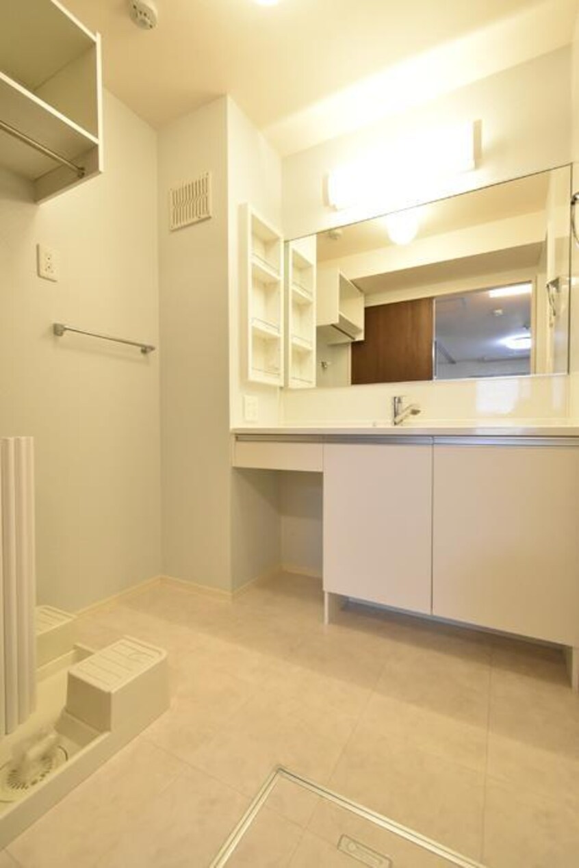  ロイヤルガーデンコート新和A