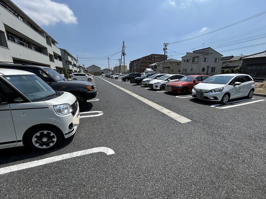  ロイヤルガーデンコート新和A