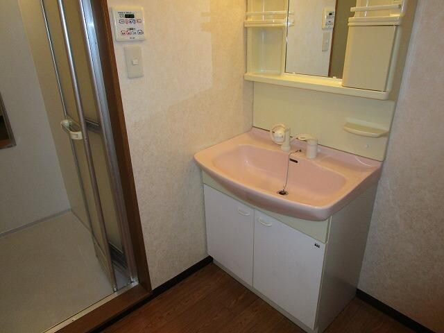  ワンダフルワールド古町