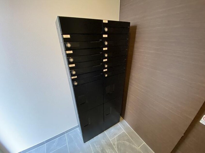  シャーメゾン万代ウェスト