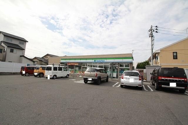 ファミリーマート新潟天神尾一丁目店(コンビニ)まで295m シャルム天神尾