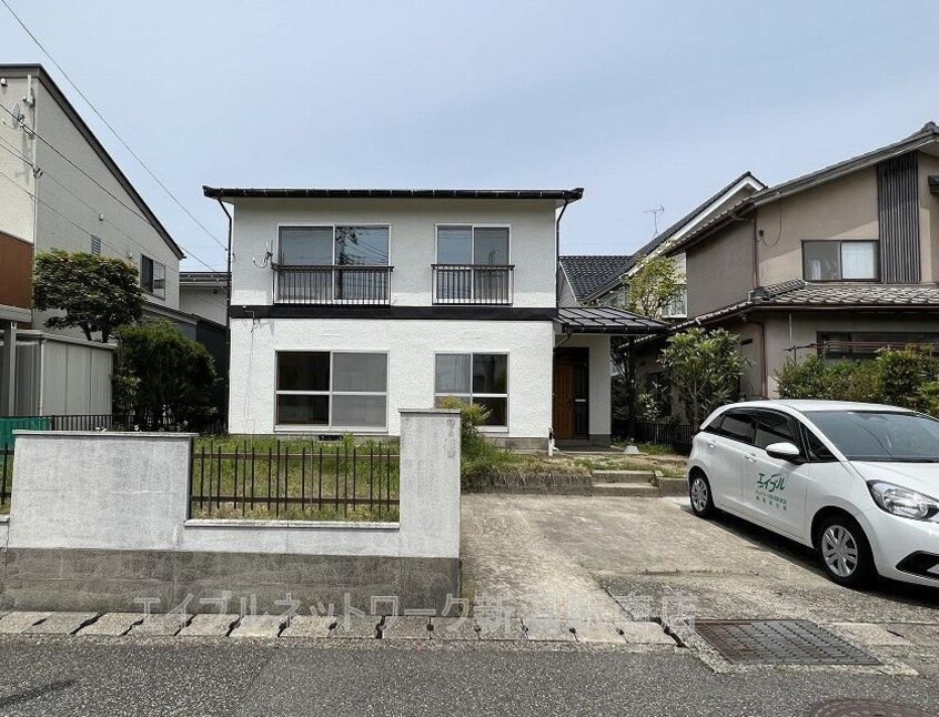  長潟１丁目貸家