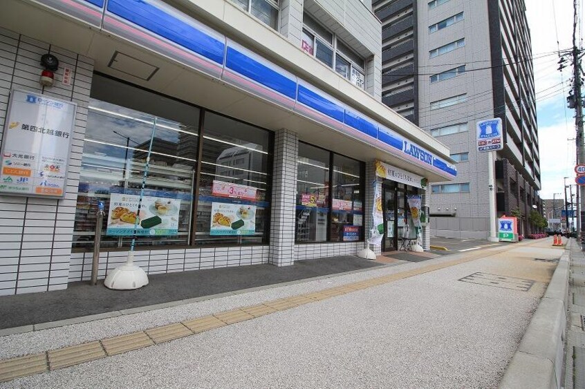 ローソン新潟米山店(コンビニ)まで586m べレオ鐙西